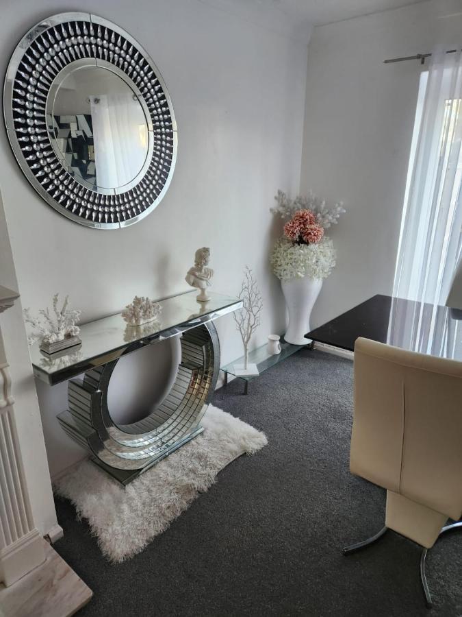 Private Luxurious Space Basildon  Zewnętrze zdjęcie